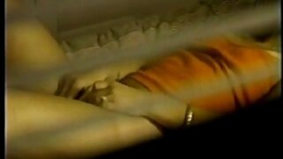 Didelė krūtinė Milf sekretorė, užpildyta dongu - 2022-02-19 17:20:11